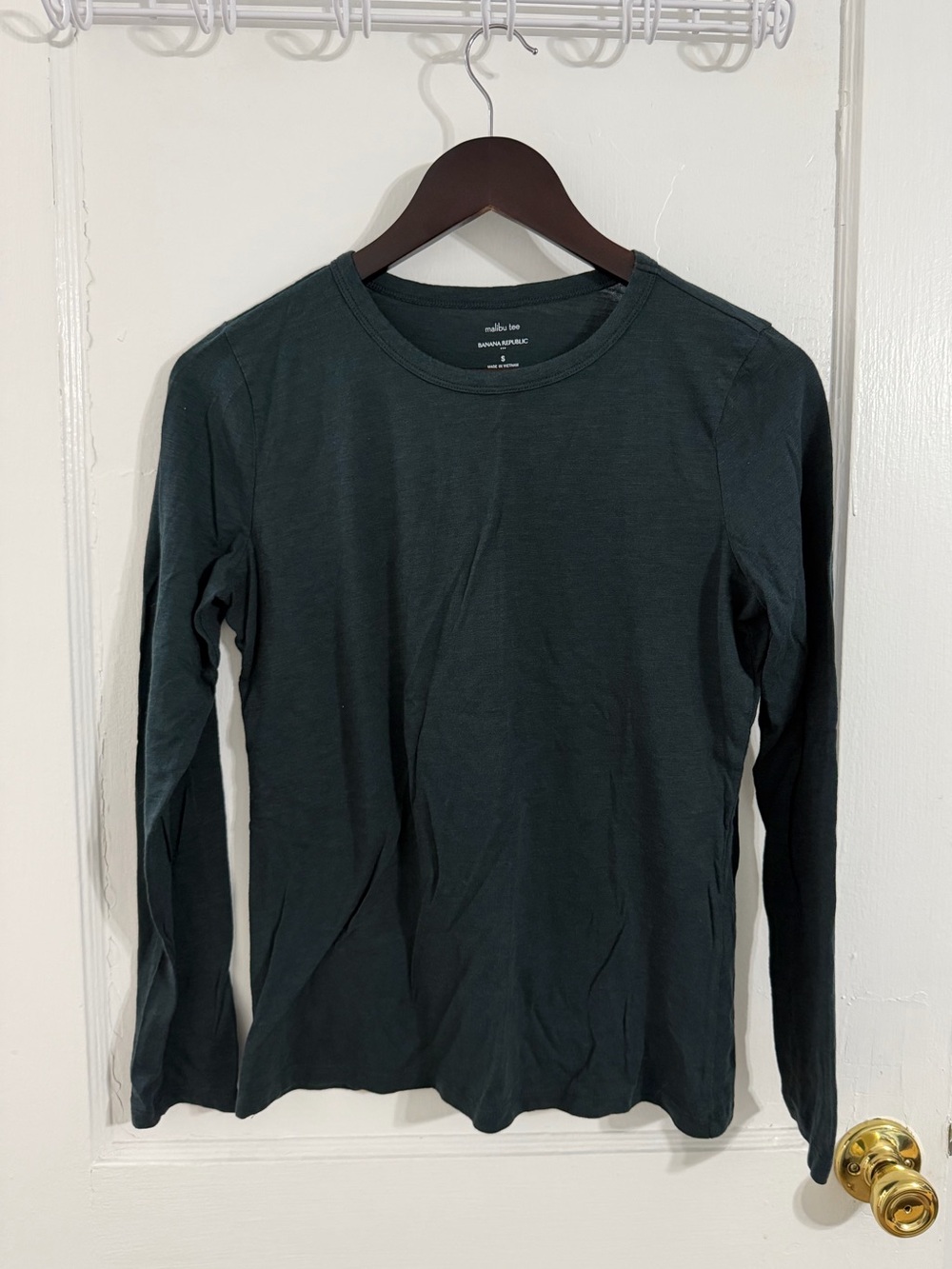Banana Republic Long Sleeve Crewneck Tee